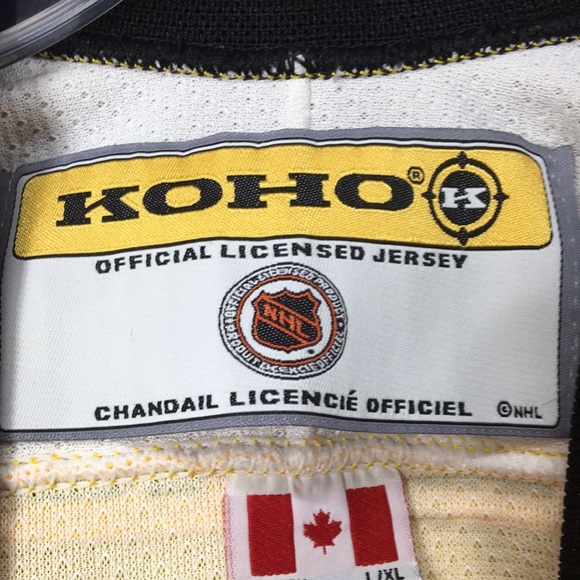 Vintage Made in Canada Boston Bruins The Pooh Bear Youth Hockey Jersey Size L/XL - Picture 2 of 16